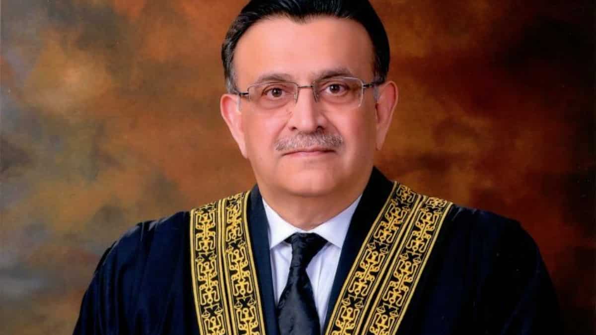 pakistan-judiciary-turmoil:-govt-introduces-bill-in-parliament-to-curtail-powers-of-chief-justice