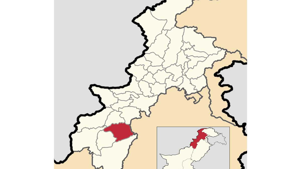 pakistan-taliban-launch-assault-on-police-station,-kill-four-policemen-in-bomb-attack