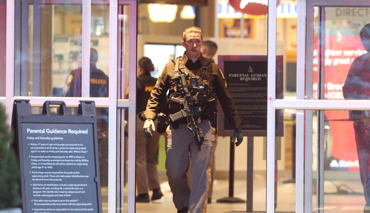 christiana-mall-shooting:-2-in-critical-condition-saturday-night;-suspect-not-in-custody